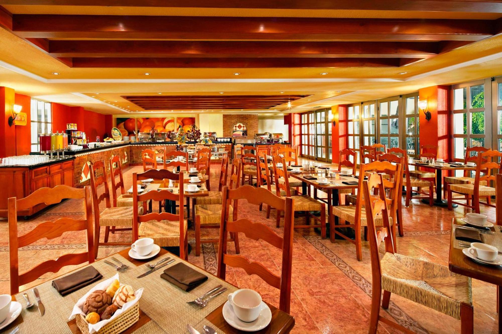 Fiesta Americana Hacienda אישטפאן דה לה סאל מראה חיצוני תמונה The restaurant