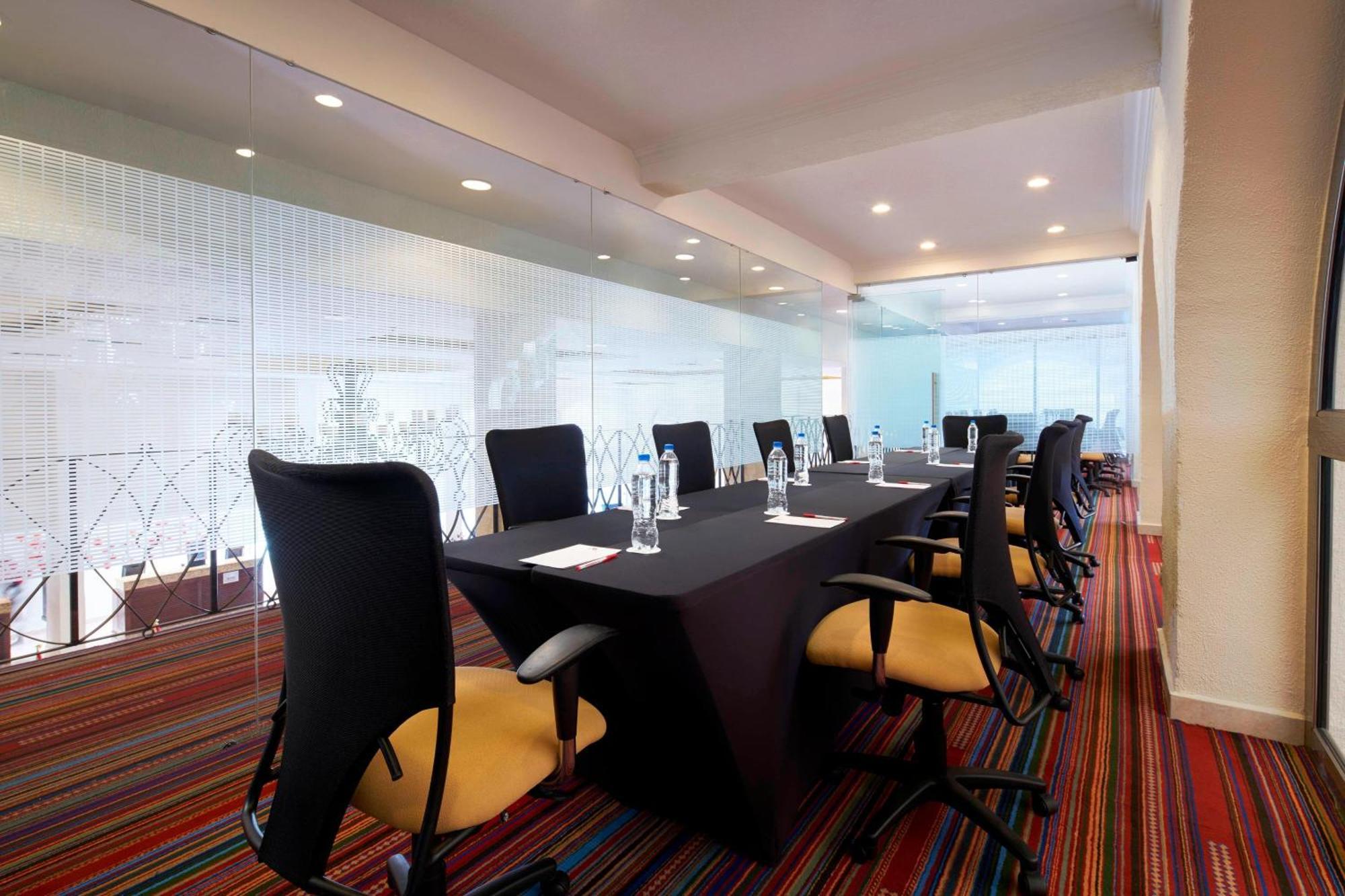 Fiesta Americana Hacienda אישטפאן דה לה סאל מראה חיצוני תמונה Meeting room