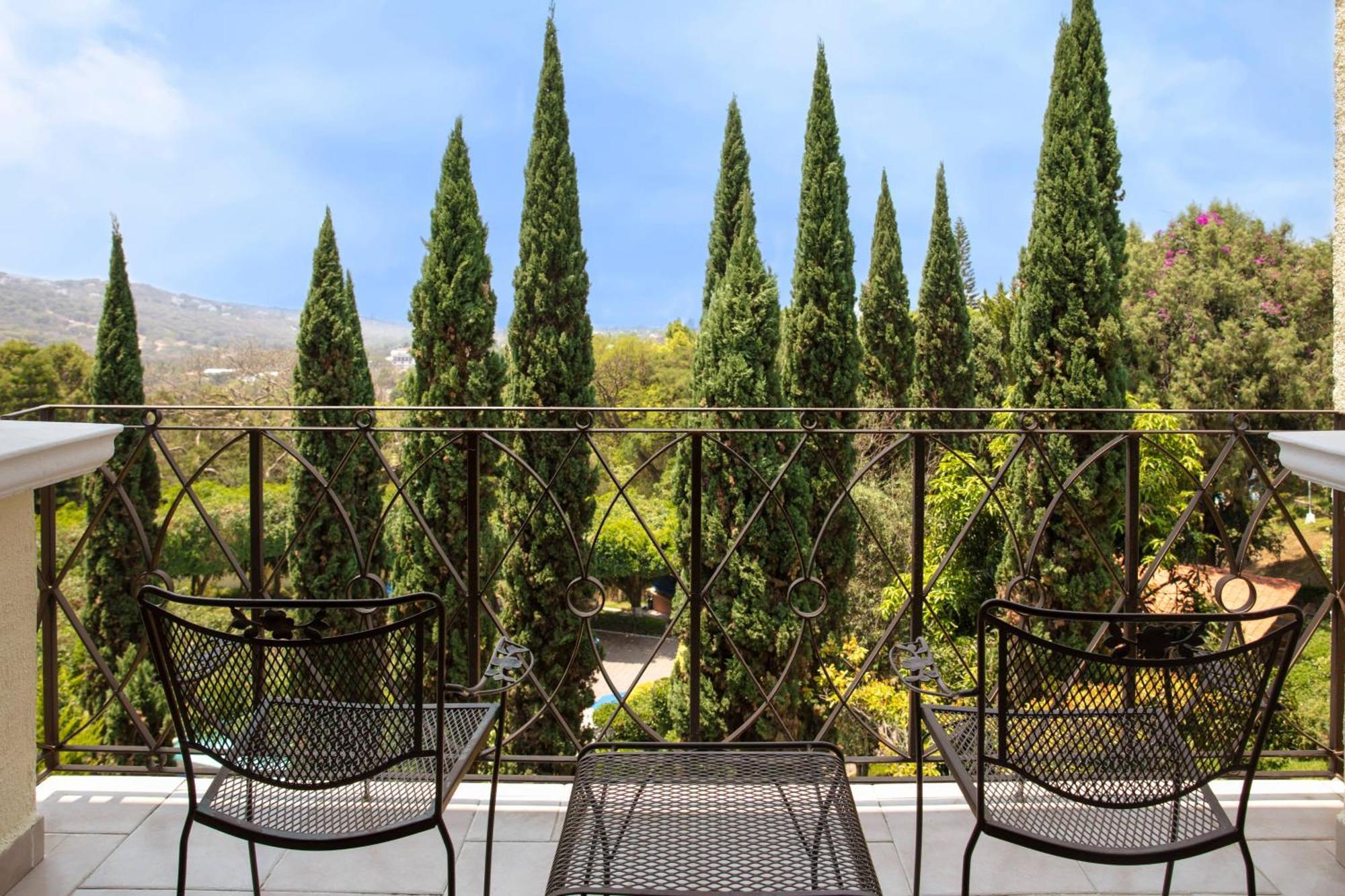 Fiesta Americana Hacienda אישטפאן דה לה סאל מראה חיצוני תמונה A balcony